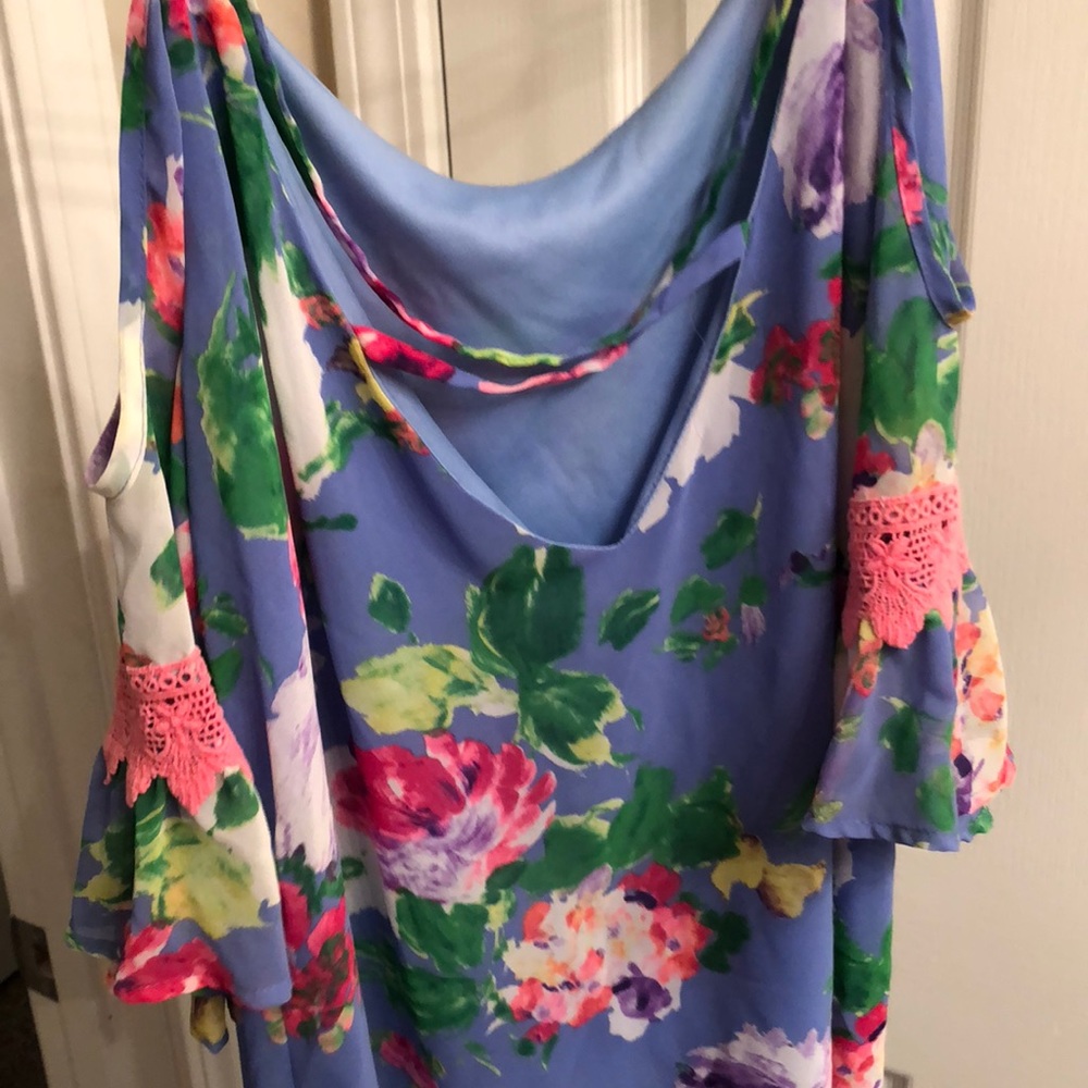 Dress - Picture 4 of 4
